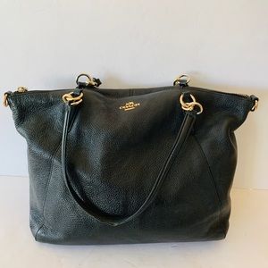 Coach Kelsey black  leather in good condition